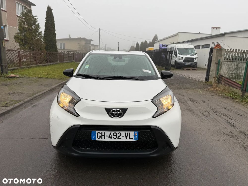 Toyota Aygo X 1.0 VVT-i X-play - 4