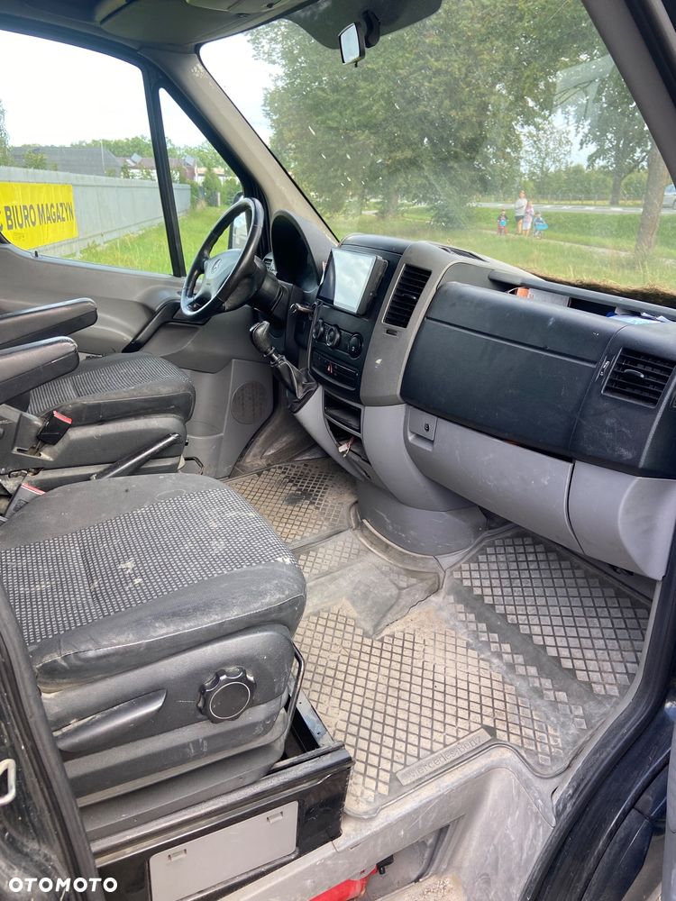 Mercedes-Benz SPRINTER - 11