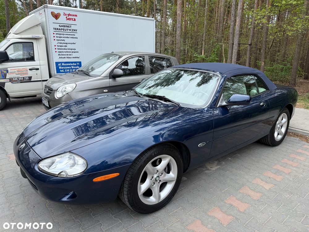Jaguar XK8 - 14