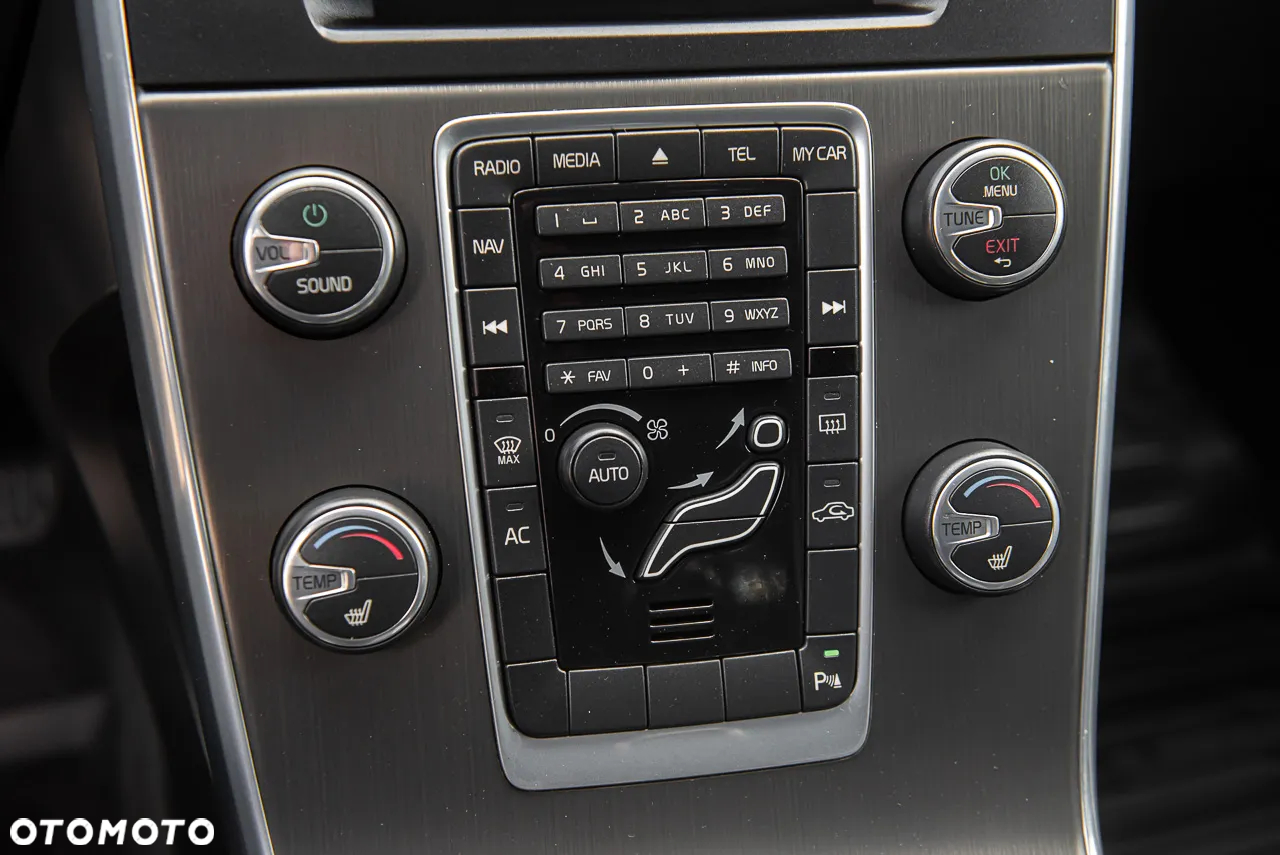Volvo V60 T6 AWD Geartronic Edition - 22