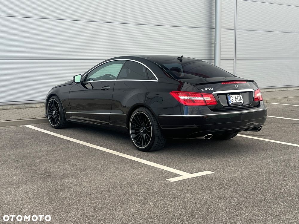 Mercedes-Benz Klasa E 350 BlueEFFICIENCY 7G-TRONIC Elegance - 5