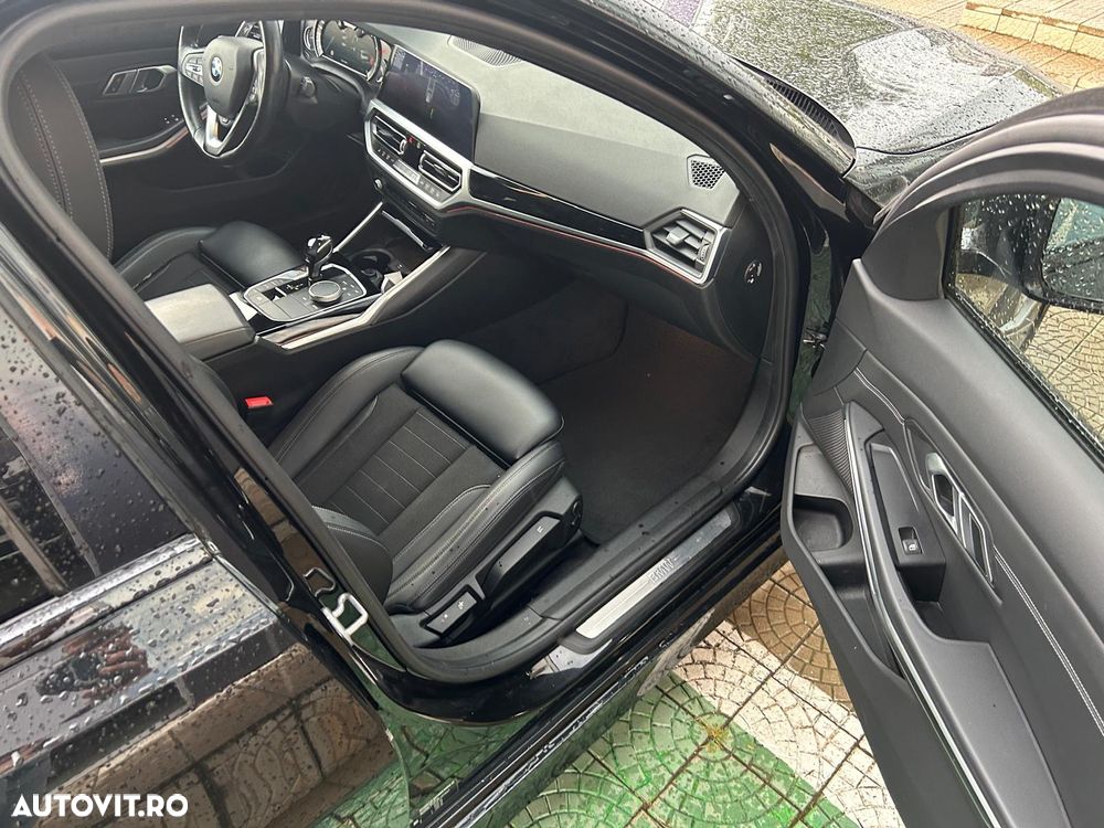 BMW Seria 3 320d Touring xDrive Aut. Sport Line - 13