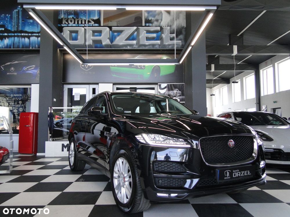 Jaguar F-Pace - 1