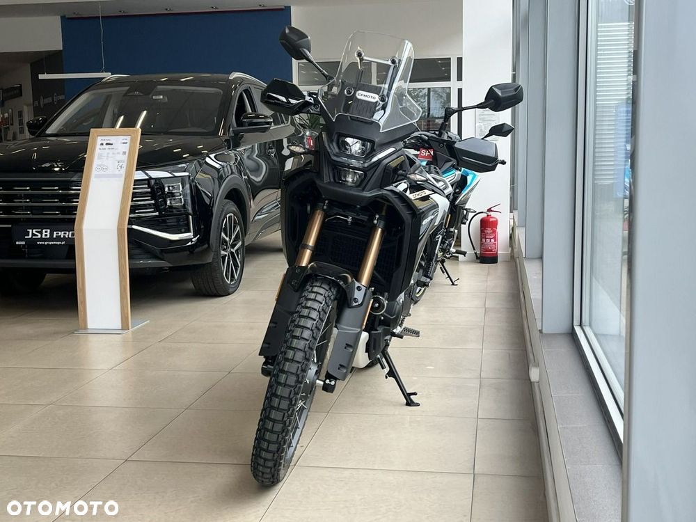 CFMoto MT - 3