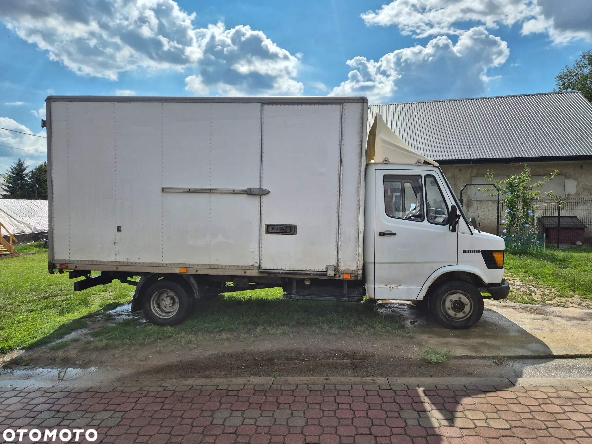 Mercedes-Benz 410 D - 3