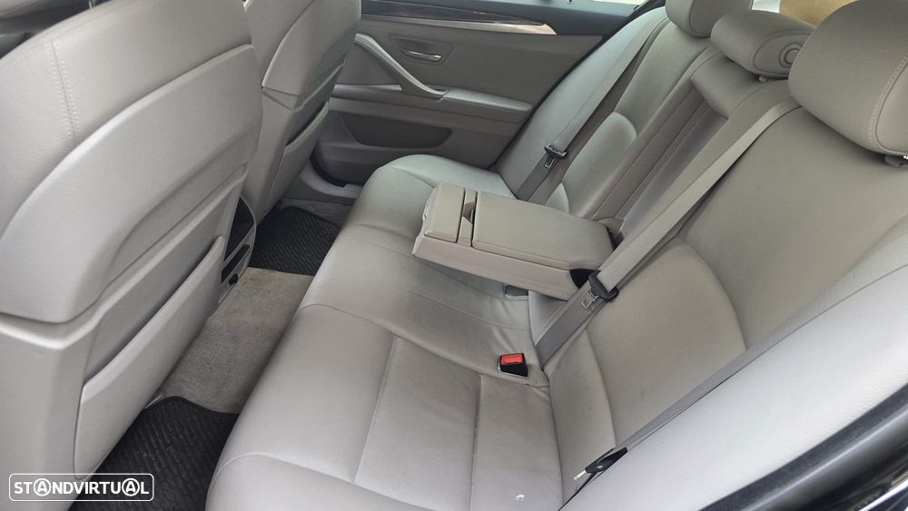 BMW 520 d Auto - 19