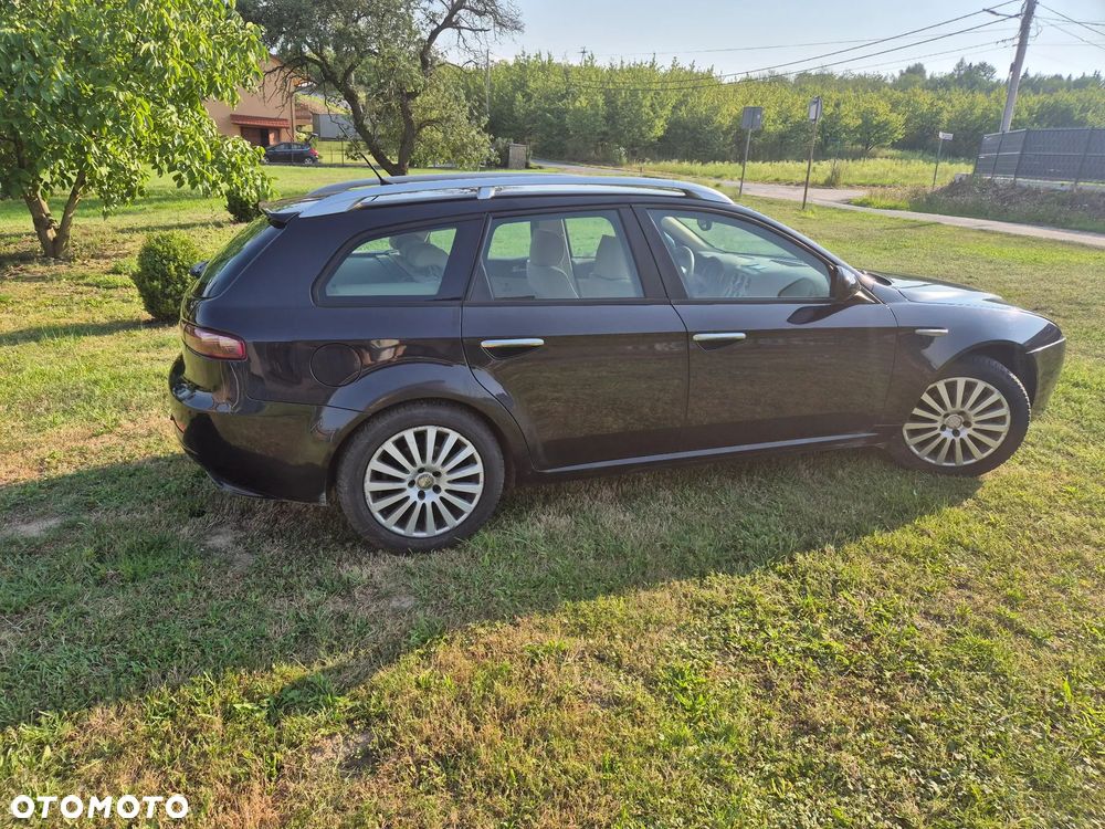 Alfa Romeo 159 1.9 JTDM 16V DPF Distinctive - 5