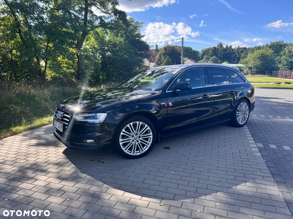 Audi A4 Avant 2.0 TDI DPF quattro S tronic S line Sportpaket - 12