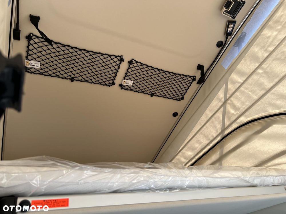 Mercedes-Benz Klasa V - 23