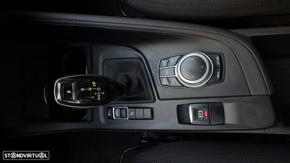 BMW X1 16 d sDrive Advantage Auto - 12