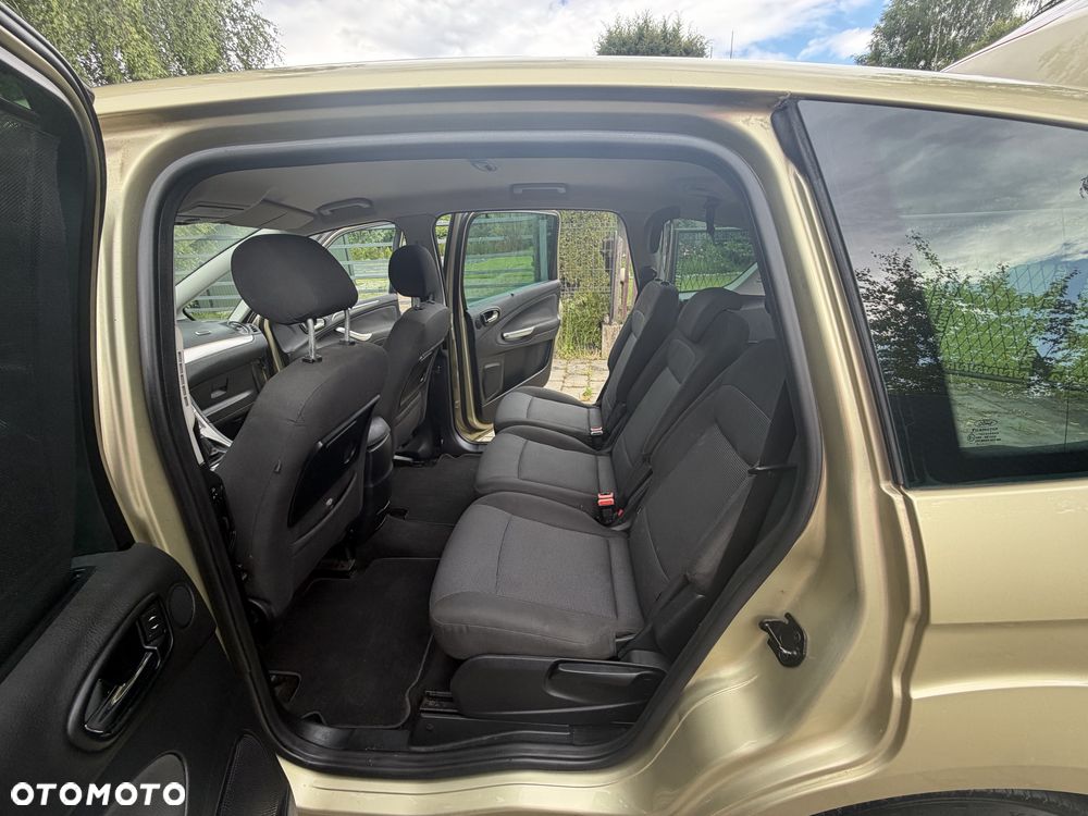 Ford S-Max - 6