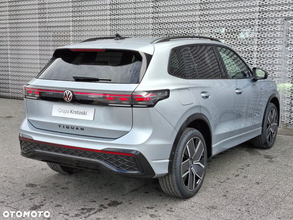 Volkswagen Tiguan - 8