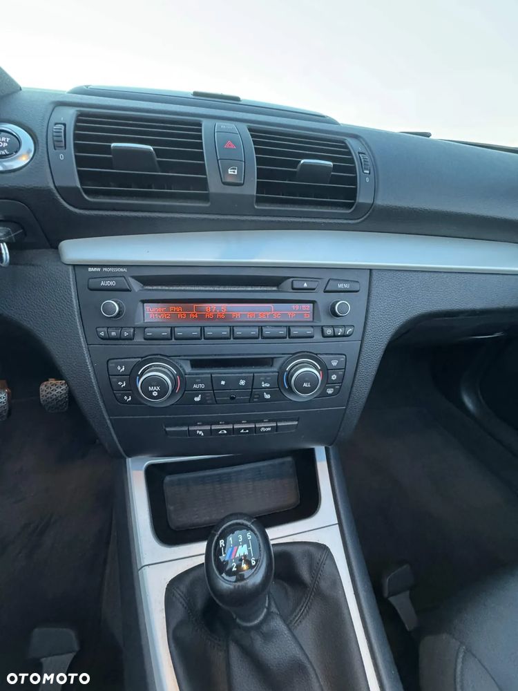 BMW Seria 1 118i - 19