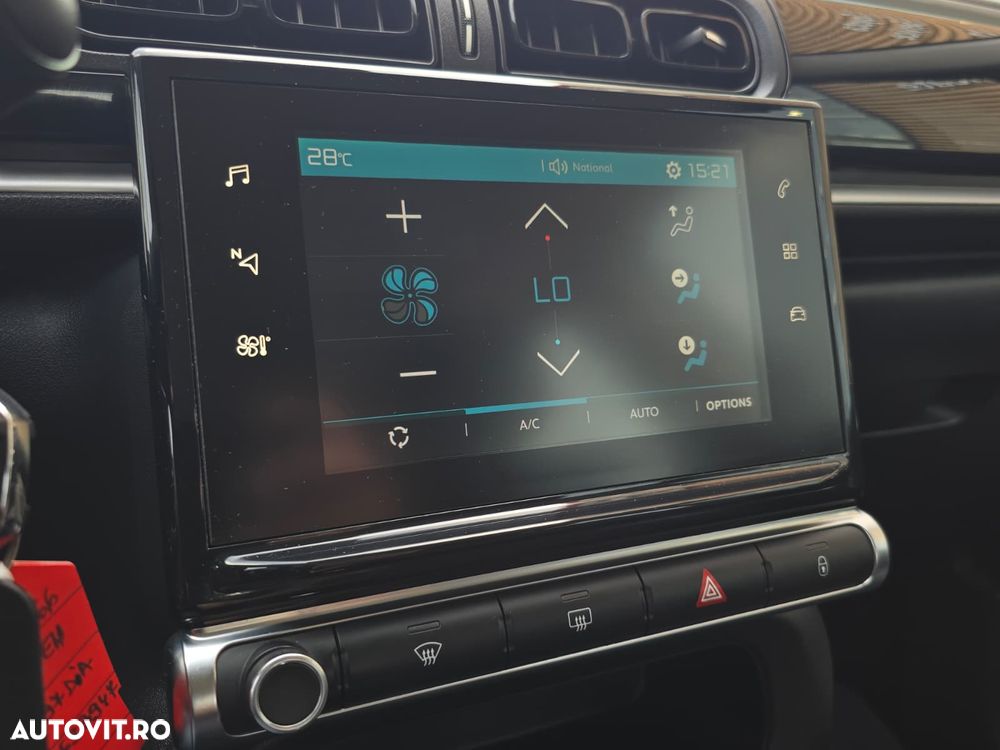 Citroën C3 1.2 PureTech BVM Live - 12