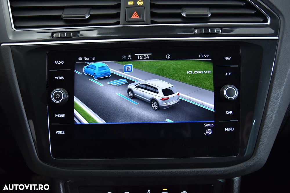 Volkswagen Tiguan - 22