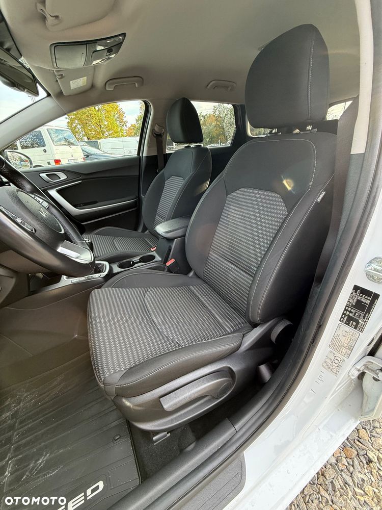 Kia Ceed 1.6 CRDi (48V Mild-Hybrid) Platinum - 9