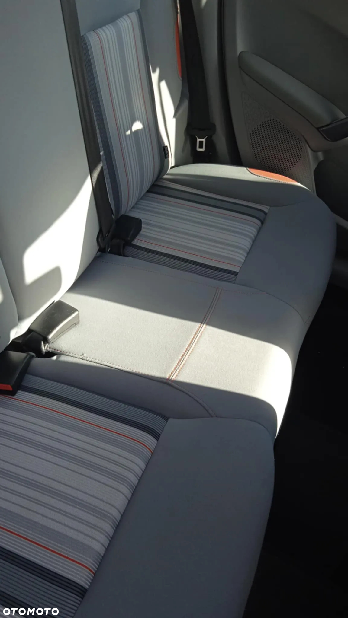 Peugeot 208 1.2 PureTech Active - 7