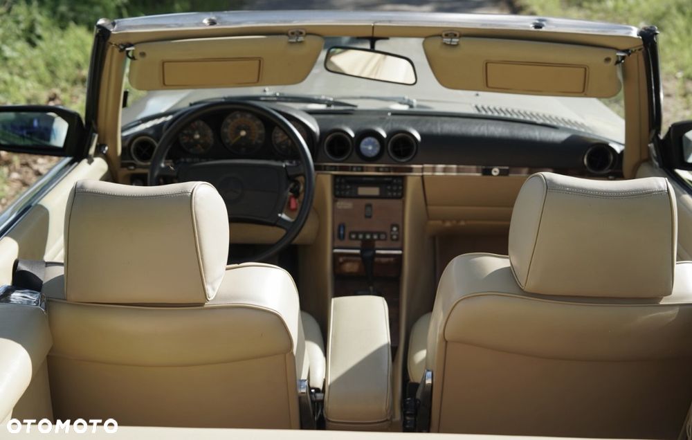 Mercedes-Benz SL - 16