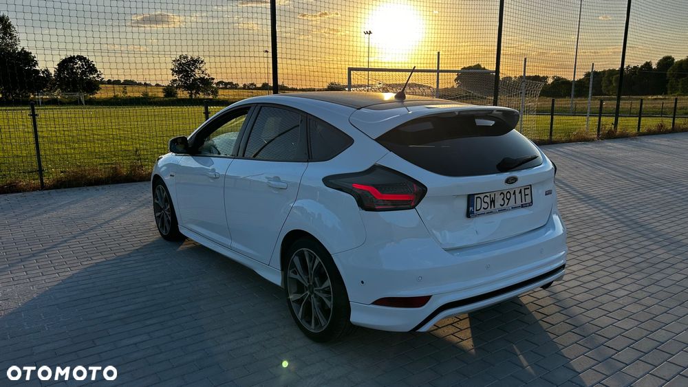 Ford Focus 1.5 EcoBoost ST-Line - 8