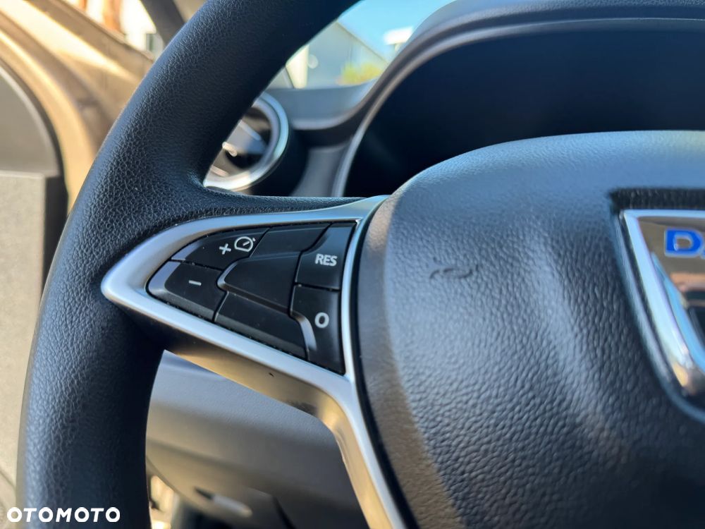 Dacia Duster 1.6 SCe Laureate S&S - 32