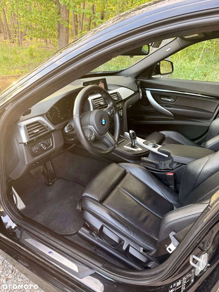 BMW Seria 3 320d xDrive - 11