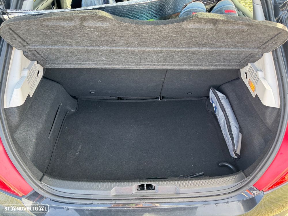 Peugeot 207 1.4 16V Active - 6