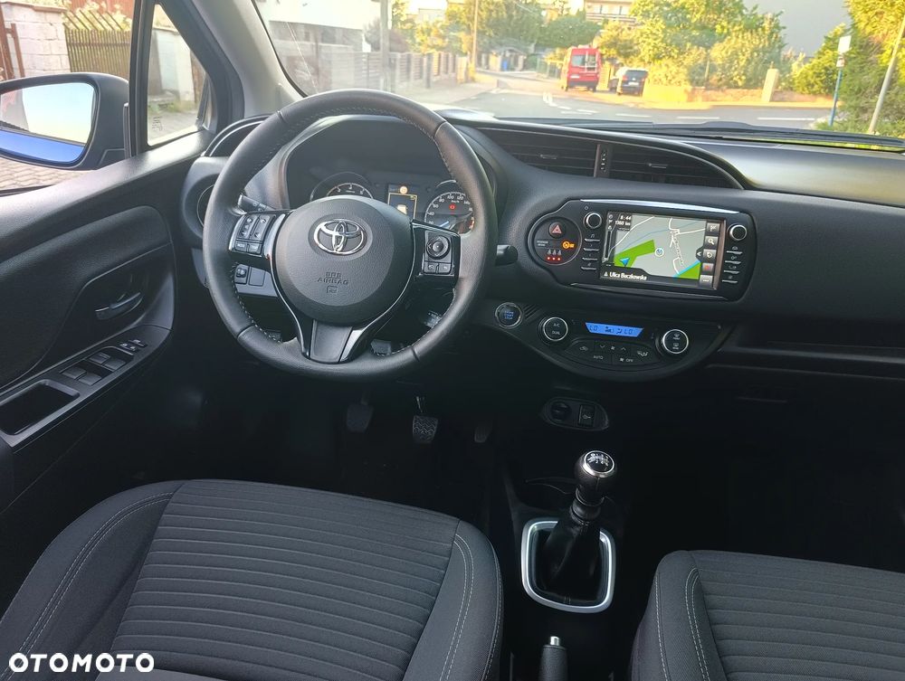 Toyota Yaris 1.5 Premium - 12