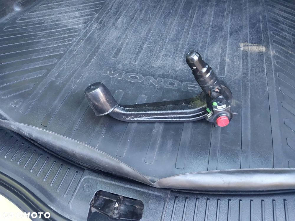 Ford Mondeo - 4