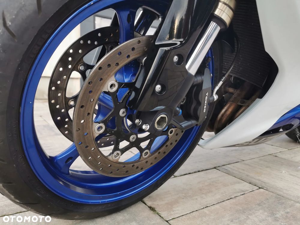 Suzuki GSX-R - 12