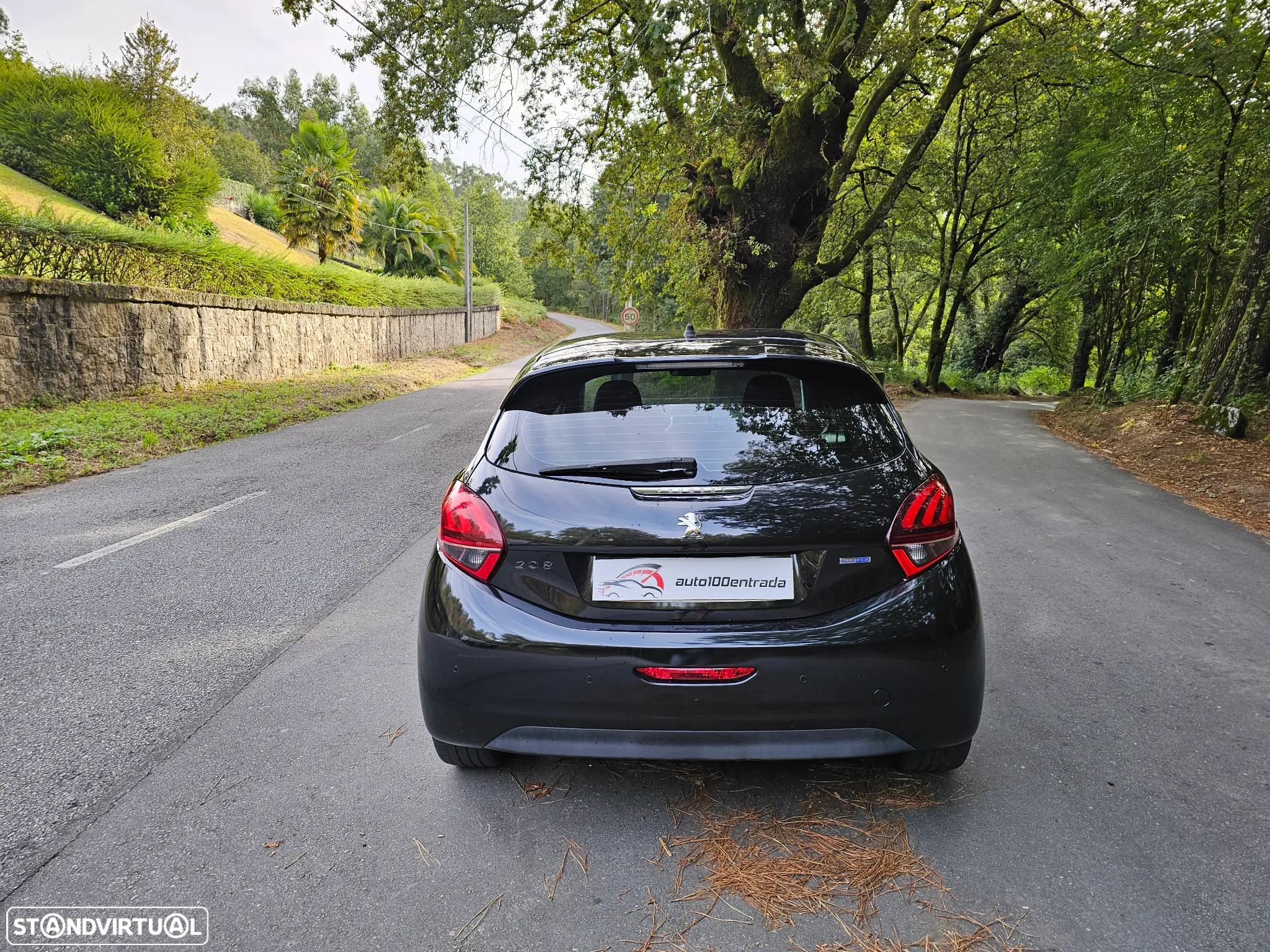Peugeot 208 e-HDi 92 Stop&Start Allure - 21