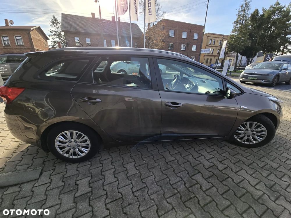 Kia Ceed Cee'd 1.6 GDI M - 6