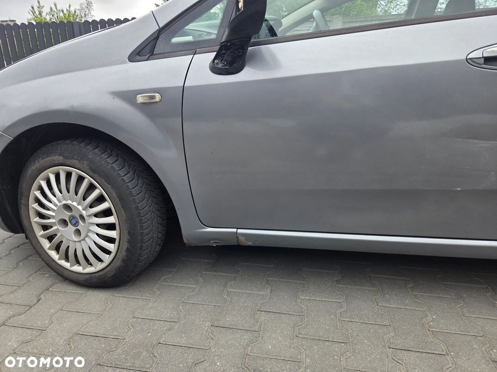 Fiat Punto - 18