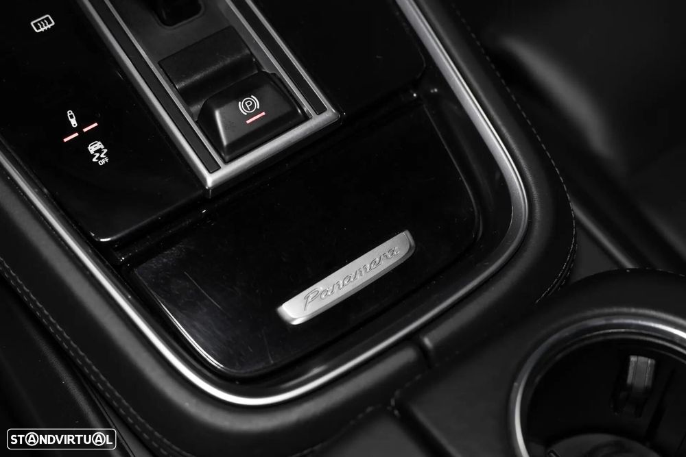 Porsche Panamera Sport Turismo 4 E-Hybrid - 46