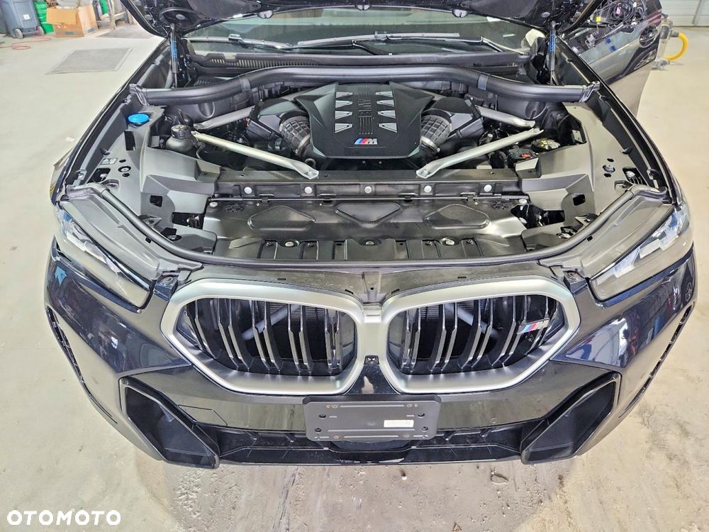 BMW X6 M50i - 13