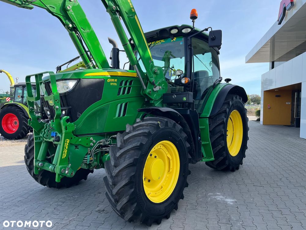 John Deere 6135 R - 8