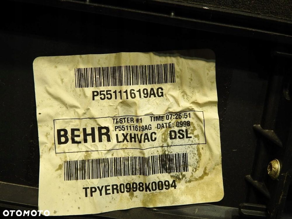 NAGRZEWNICA OBUDOWA CHRYSLER 300C - 8
