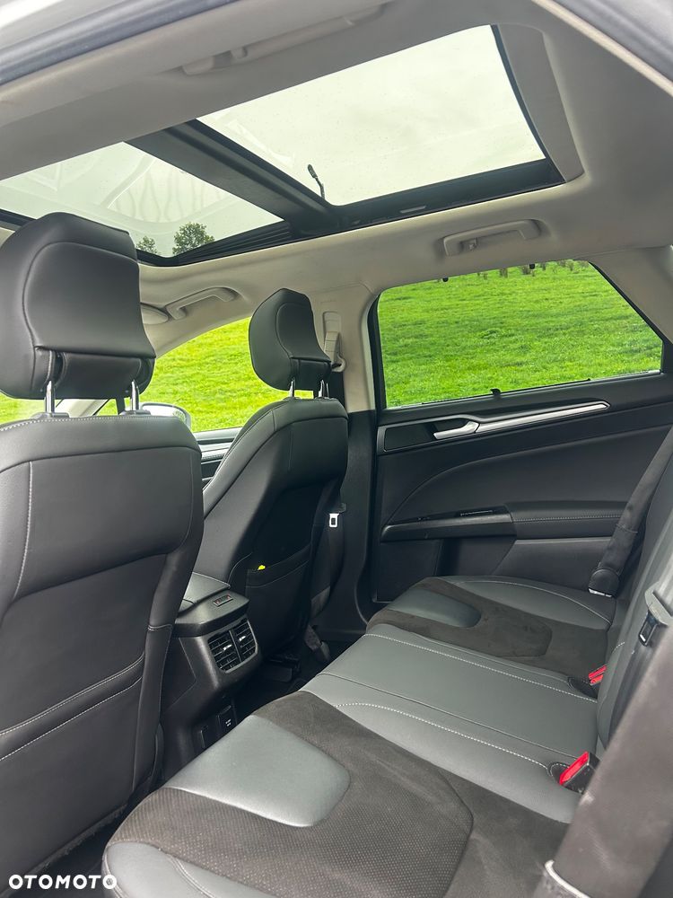 Ford Mondeo 2.0 TDCi STart-Stopp ST-Line - 14