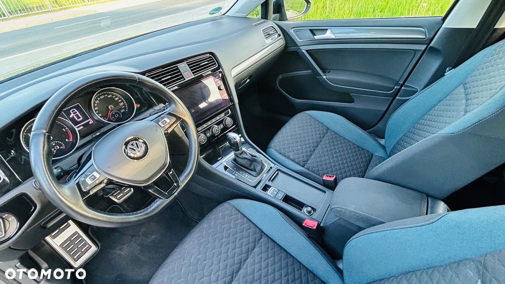 Volkswagen Golf 1.6 TDI SCR DSG IQ.DRIVE - 39