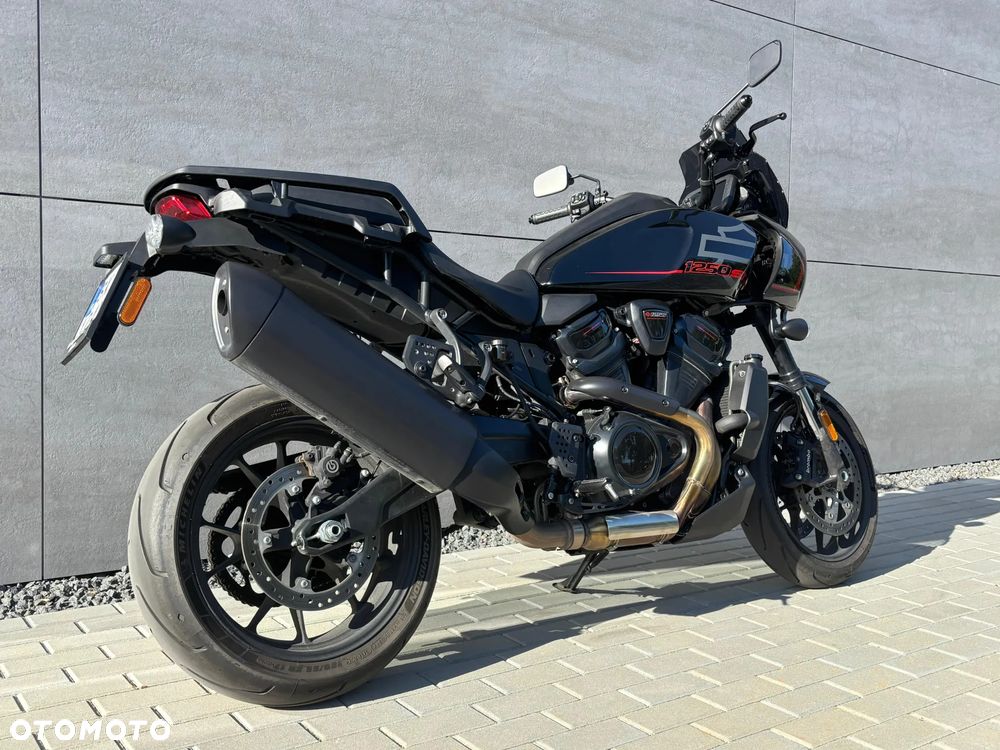 Harley-Davidson Inny - 3