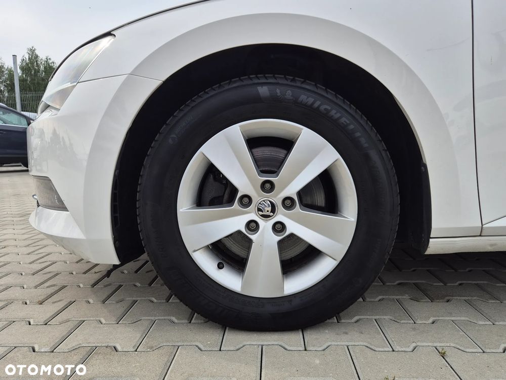 Skoda Superb 1.8 TSI Ambition - 38