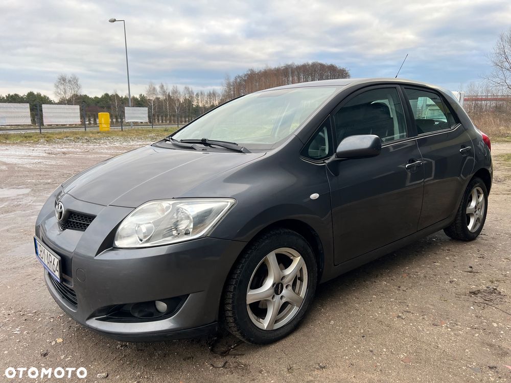 Toyota Auris 1.4 D-4D Luna - 4