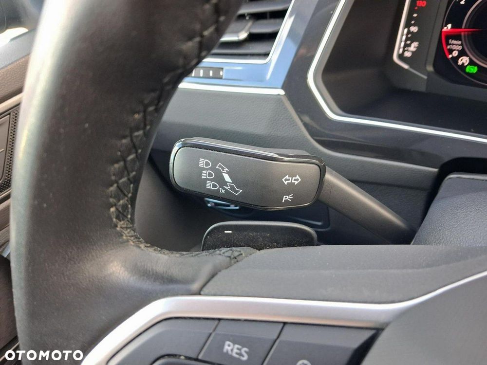 Volkswagen Tiguan - 19