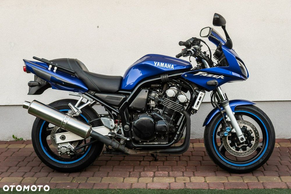 Yamaha FZS - 2