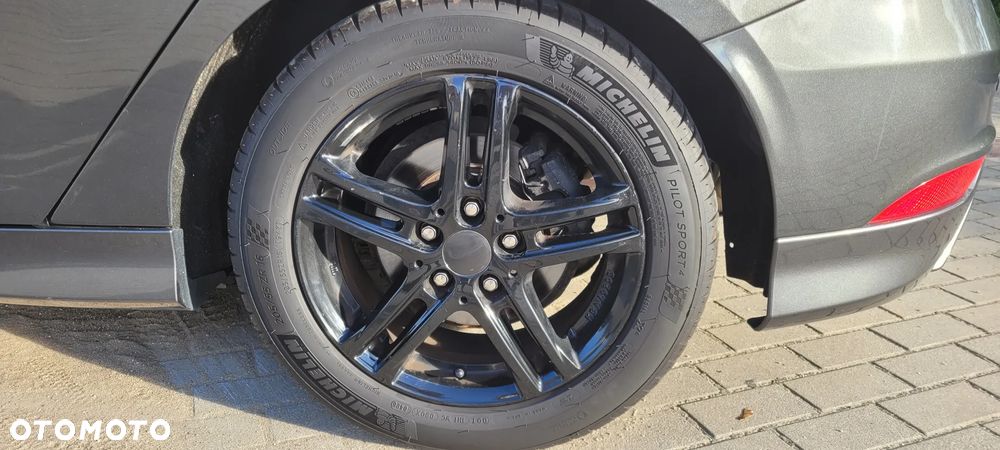 Ford Focus 1.5 EcoBoost ST-Line - 3