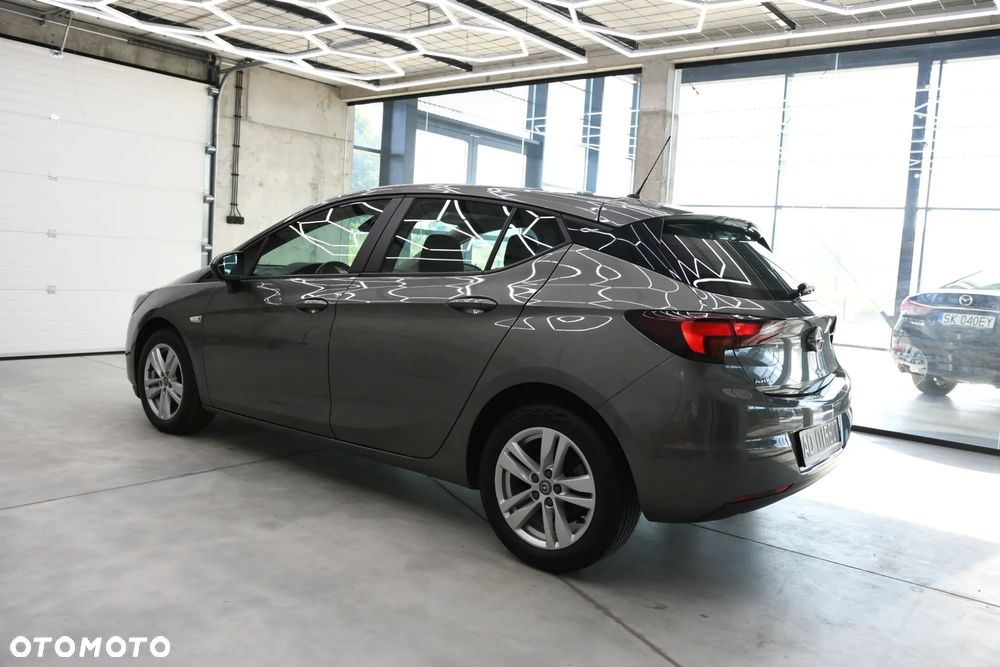 Opel Astra 1.2 T Edition S&S - 11