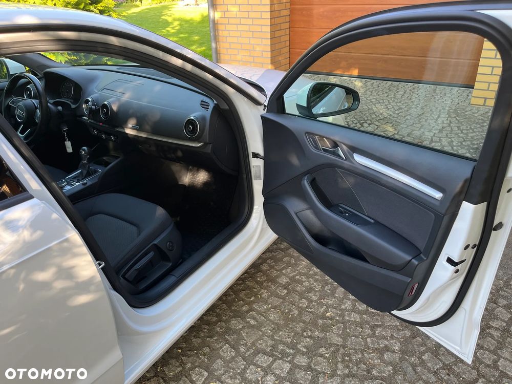 Audi A3 Sportback 1.5 TFSI cylinder on demand S tronic - 8