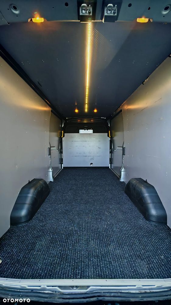 Ford Transit - 17