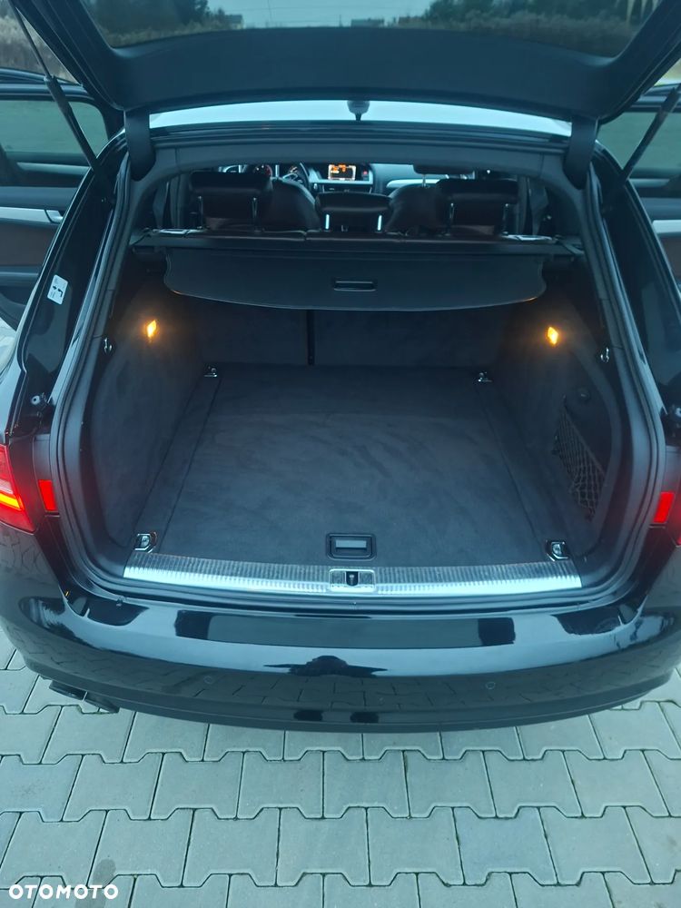 Audi A4 Avant 2.0 TDI DPF quattro S tronic S line Sportpaket - 29