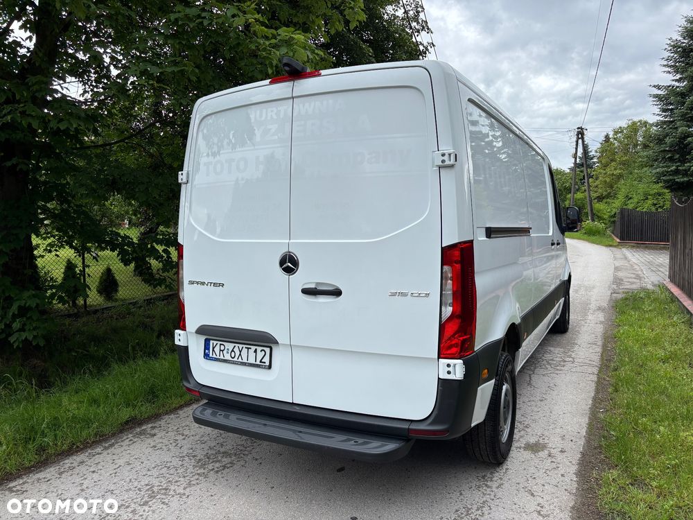 Mercedes-Benz Sprinter - 3