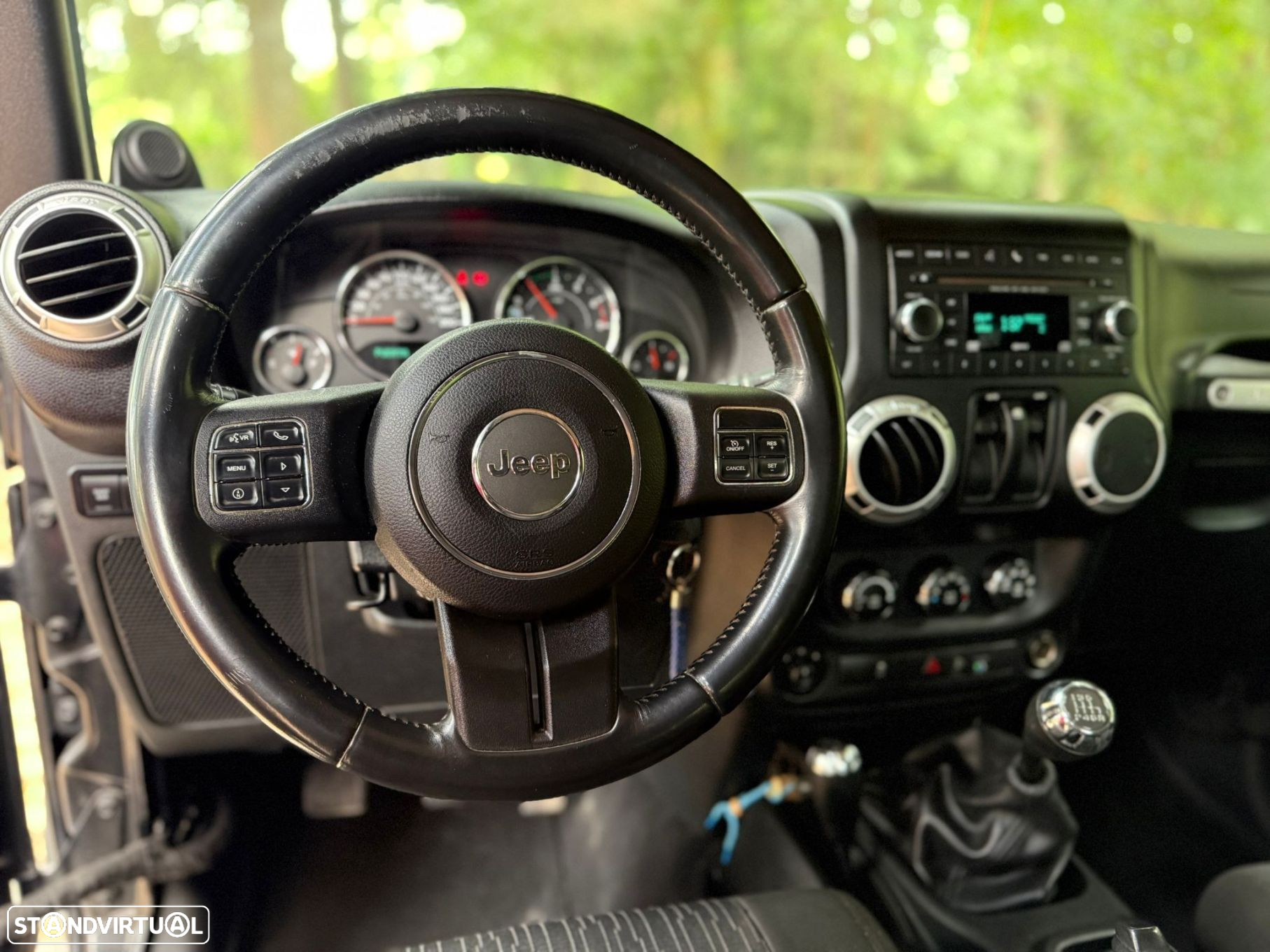 Jeep Wrangler - 33